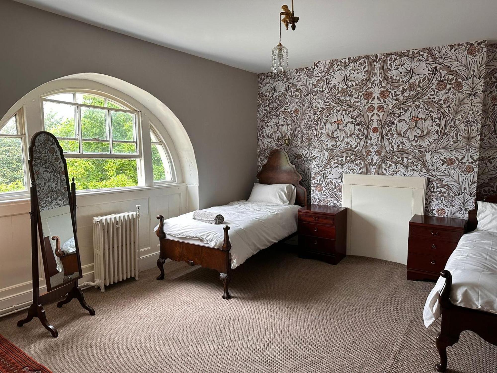 Cressy Hall - Historic Grade II Listed Manor, Gorgeous Topiary Garden Gosberton Экстерьер фото